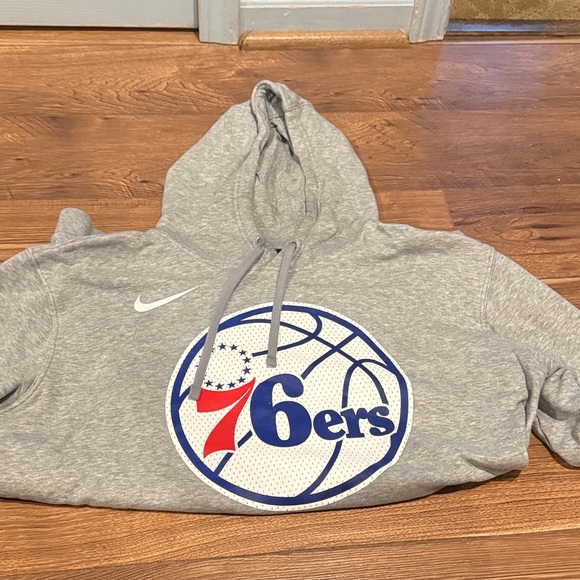 Nike Other - Nike Gray 76ers Basketball Hoodie